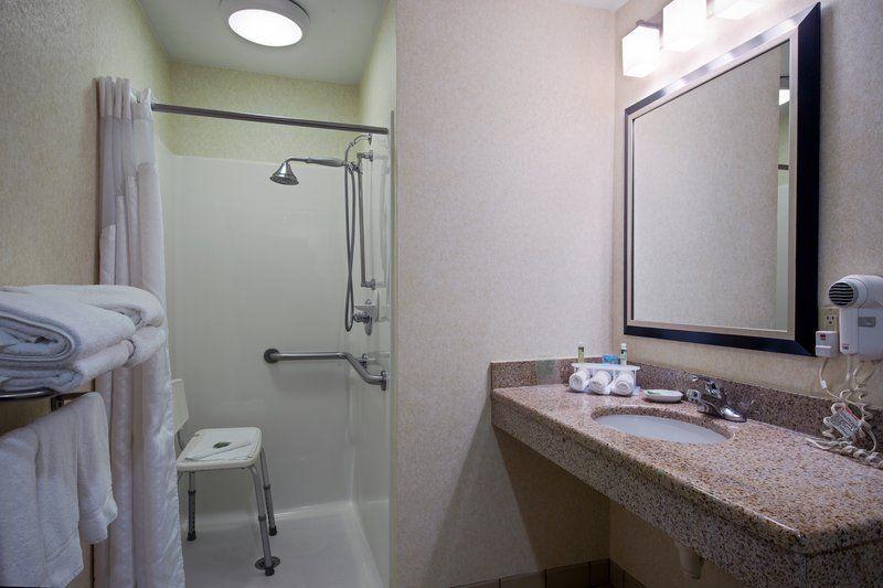 Holiday Inn Express & Suites Salamanca, An Ihg Hotel Εξωτερικό φωτογραφία