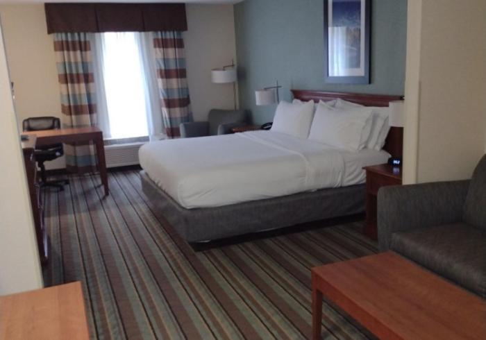Holiday Inn Express & Suites Salamanca, An Ihg Hotel Εξωτερικό φωτογραφία