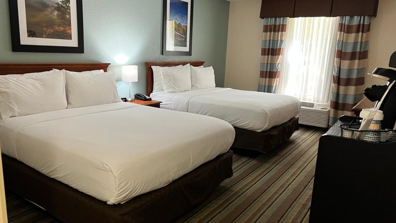 Holiday Inn Express & Suites Salamanca, An Ihg Hotel Εξωτερικό φωτογραφία