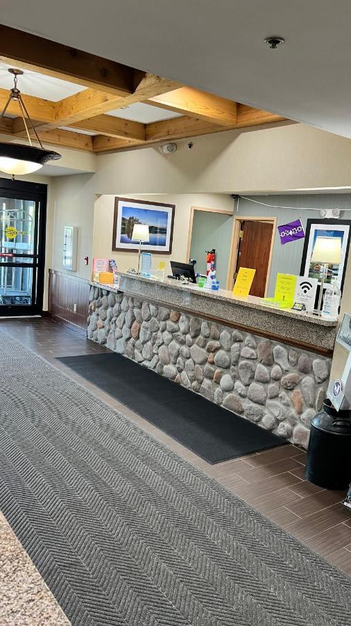 Holiday Inn Express & Suites Salamanca, An Ihg Hotel Εξωτερικό φωτογραφία